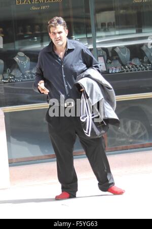 Jason Davis goes shopping in Beverly Hills in ill fitting trousers and red shoes  Featuring: Jason Davis Where: Los Angeles, California, United States When: 21 Sep 2015 Stock Photo