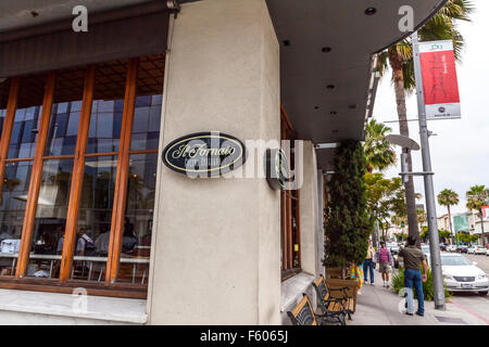 The Il Fornaio Restaurant in Beverly HIlls California Stock Photo - Alamy