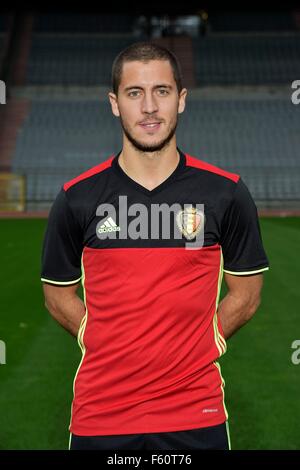 Brussels, Belgium. 10th Nov, 2015. The Belgium mens national football team in official photoshoot for newly introduced Adidas kit. Eden Hazard Credit:  Action Plus Sports/Alamy Live News Stock Photo