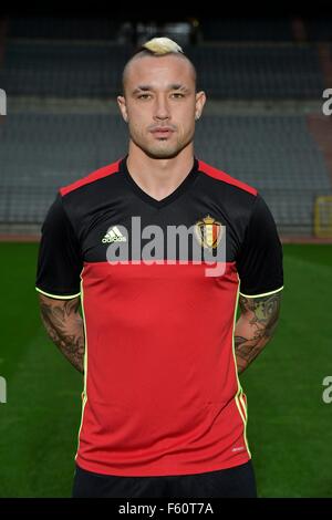 Brussels, Belgium. 10th Nov, 2015. The Belgium mens national football team in official photoshoot for newly introduced Adidas kit. Radja Nainggolan Credit:  Action Plus Sports/Alamy Live News Stock Photo