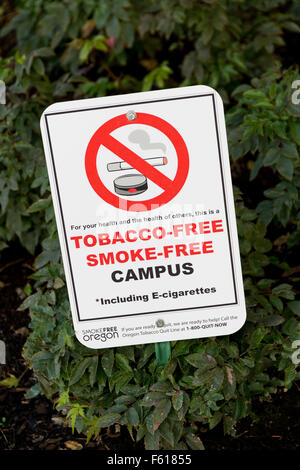 Tobacco free campus hi res stock photography and images Alamy