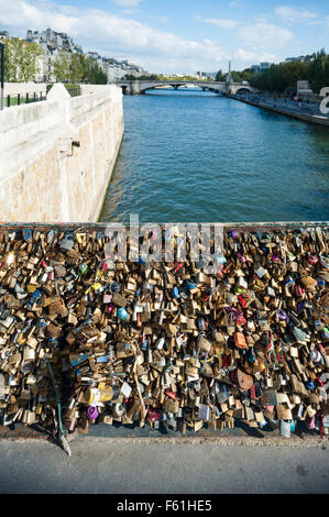 France, Paris, Pont de l'Archevêché - love locks Stock Photo