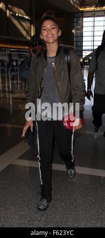 Zendaya arrives at Los Angeles International Airport Featuring: Zendaya  Where: Los Angeles, California, United States When: 03 May 2016 Stock Photo  - Alamy