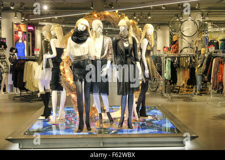 Macys department belts mannequin belt hi-res stock photography and images -  Alamy