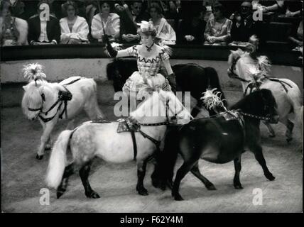 1962 - Famous French Actress Anne Vernon as an horses Tamer. The annual French Artists Gala was held at the Winter Circus in Paris last night - 38 famous French stars took part in the performance OPS: Young actress Anne Vernon with her ponies. © Keystone Pictures USA/ZUMAPRESS.com/Alamy Live News Stock Photo