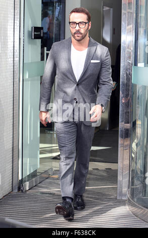 Jeremy Piven outside ITV Studios  Featuring: Jeremy Piven Where: London, United Kingdom When: 08 Oct 2015 Stock Photo