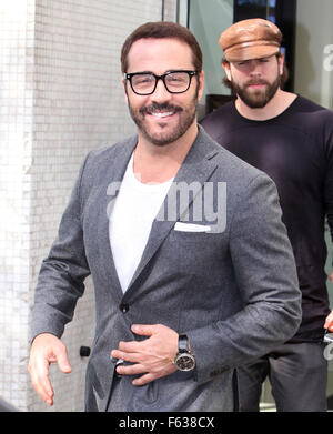 Jeremy Piven outside ITV Studios  Featuring: Jeremy Piven Where: London, United Kingdom When: 08 Oct 2015 Stock Photo