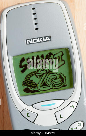 Slither game is like Snake on Nokia 3310 phone but multi-player