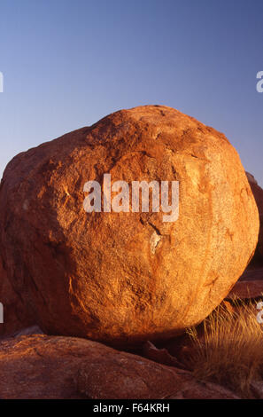 Devils Marbles Conservation Reserve (1802 hectare) reserve is 9km to the South of Wauchope in the Northern Territory, Australia Stock Photo