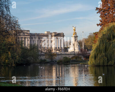 Buckingham Palace in the morning from St James's Park London Stock Photo