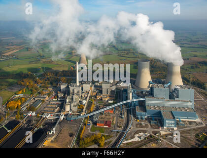 Schmehausen the coal power plant of RWE Power Westfalen in Uentrop, coal energy, fossil fuels, cooling towers with steam Stock Photo