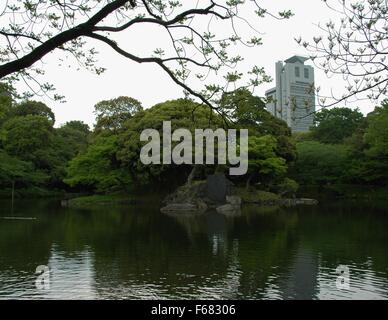 Scenic park views at Koishikawa Korakuen Gardens, Tokyo, Japan Stock Photo