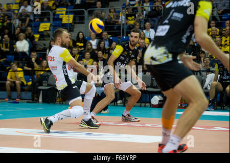 Belchatow, Poland. 14th November 2015. Piotr Gacek of Lotos Trefl Gdansk, receives the ball during a game against  PGE Skra Belchatow in the Plus Liga Polish Professional Volleyball League. Team PGE Skra went on to win 3-0. Credit:  Marcin Rozpedowski/Alamy Live News Stock Photo