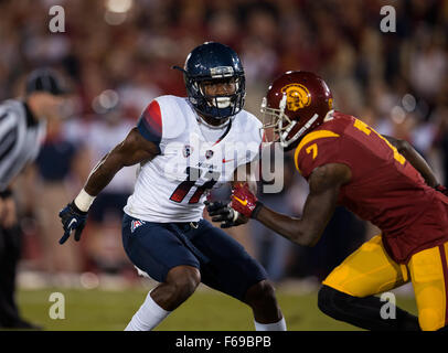 Los Angeles, CA, USA. 07th Nov, 2015. Arizona Wildcats cornerback (11) Will Parks covers his player during a game between the Arizona Wildcats and the USC Trojans at the Los Angeles Memorial Coliseum in Los Angeles, California.(Mandatory Credit: Juan Lainez/MarinMedia/Cal Sport Media) © csm/Alamy Live News Stock Photo