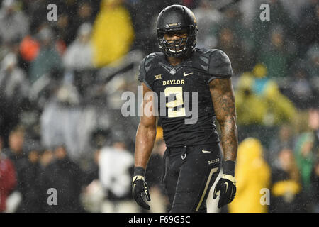 Baylor Bears defensive end Shawn Oakman (2) celebrates with fans after