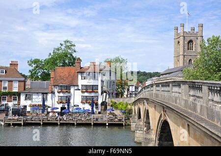 View across the River Thames towards The Angel Pub, Henley-on-Thames, Oxfordshire, England, UK, Western Europe. Stock Photo