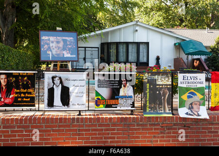 tributes to Elvis Presley, Graceland, Memphis Tennessee, USA Stock Photo