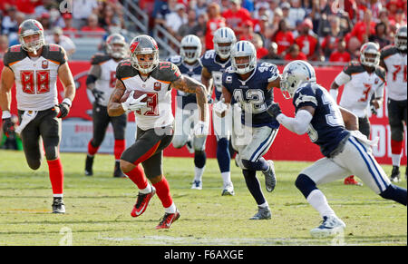 Tampa, Florida, USA. 15th Nov, 2015. JIM DAMASKE | Times .Bucs Mike Evans (13) runs after catching a pass in the 4th qtr. during the Tampa Bay Buccaneers game against the Dallas Cowboys at Raymond James Stadium Sunday afternoon in Tampa (11/15/15) Credit:  Jim Damaske/Tampa Bay Times/ZUMA Wire/Alamy Live News Stock Photo
