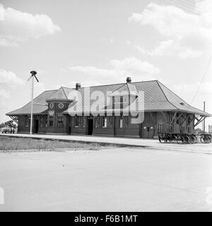 [Texas and New Orleans, Southern Pacific Joint Passenger Station, Navasota, Texas] Stock Photo