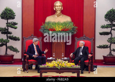 Secretary Kerry Speaks With Vietnamese General Secretary Trong Before Their Meeting in Hanoi Stock Photo