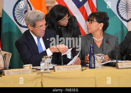 Secretary Kerry Chats With Assistant Secretary Biswal and Commerce Secretary Pritzker at the U.S.-India Joint Strategic and Commercial Dialogue Opening Plenary Stock Photo