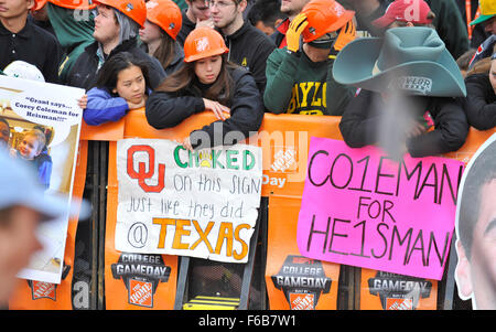 Waco, Texas, USA. 14th Nov, 2015. Baylor fans show their support during ESPN's College Gameday at McLane Stadium in Waco, Texas. Austin McAfee/CSM/Alamy Live News Stock Photo