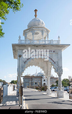 Entrance to Siri Guru Nanak Darbar Gurdwara Temple, Clarence Place, Gravesend, Kent, England, United Kingdom Stock Photo