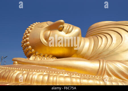 Giant reclining buddha, detail, Wat Phranom Laem Phor or Lampor, Thailand Stock Photo