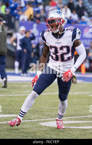 New England Patriots safety Sergio Brown (31) charges up field