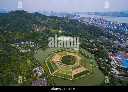 Hangzhou, Turkey. 16th Nov, 2015. Photo taken on Sept. 8, 2015 shows the eight diagrams field in Hangzhou, capital of east China's Zhejiang Province. China will host the 2016 Group of Twenty (G20) summit in the eastern city of Hangzhou, best known for its scenic West Lake, on Sept. 4-5, Chinese President Xi Jinping announced in Antalya, Turkey, on Nov. 16, 2015. © Xu Yu/Xinhua/Alamy Live News Stock Photo