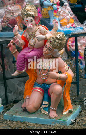 Lord ganesh sitting on hanuman shoulder at pune, maharashtra, india, asia Stock Photo