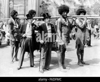 RELEASE DATE: October 20, 1933. MOVIE TITLE: Meet the Baron. STUDIO: Metro-Goldwyn-Mayer (MGM). PLOT: . PICTURED: JIMMY DURANTE as Joe McGoo and JACK PEARL as Julius/Baron Munchausen. Stock Photo