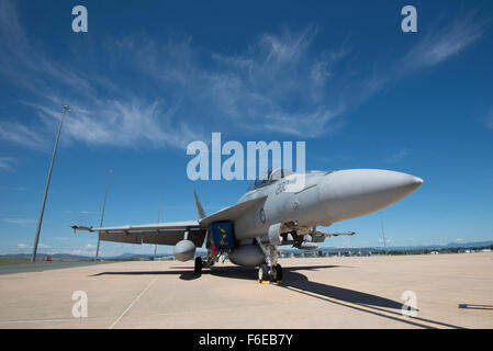 Canberra. 17th Nov, 2015. Photo taken on Nov. 17, 2015 shows a F/A-18F Super Hornet on the air force base of Australia capital territory to commemorate the anniversary of the Royal Australian Air Force in Canberra, Australia. Credit:  Justin Qian/Xinhua/Alamy Live News Stock Photo
