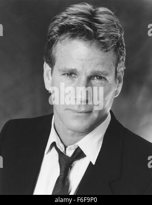 RELEASE DATE: November 22, 1985   MOVIE TITLE: Fever Pitch   DIRECTOR: Richard Brooks  STUDIO: MGM   PLOT: An investigative journalist gets hooked on the subject of his inquiry - organized gambling  PICTURED: RYAN O'NEAL as Steve Taggart   (Credit Image: c MGM/Entertainment Pictures) Stock Photo