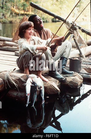 Apr 02, 1993; Hollywood, CA, USA; ELIJAH WOOD (left) as Huck Finn and COURTNEY B. VANCE as Jim in the family, adventure, drama ''The Adventures of Huck Finn'' directed by Stephen Sommers. Stock Photo