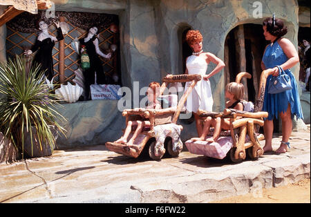 May 27, 1994; Hollywood, CA, USA; ELIZABETH PERKINS as Wilma Flintstone, ROSIE O'DONNELL as Betty Rubble, ELAINE/MELANIE SILVER as Pebbles and HYLNUR/MARINO SIGURDSSON as Bamm-Bamm in the family, fantasy, comedy ''The Flintstones'' directed by Brian Levant. Stock Photo