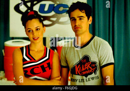 Aug 22, 2000; Oceanside, CA, USA; ELIZA DUSHKU and JESSE BRADFORD star as Missy and Cliff Pantone in the comedy 'Bring It On' directed by Peyton Reed. Stock Photo