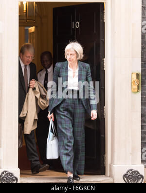 Downing Street, London, UK. 17th Nov 2015. Theresa May, UK Home Secretary, leaves 10 Downing Street following a cabinet meeting Credit:  Ian Davidson/Alamy Live News Stock Photo