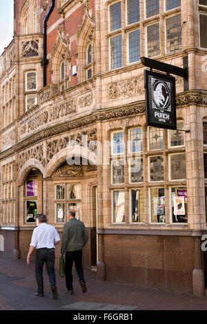 UK, England, Yorkshire, Hull, Carr Lane, Punch Hotel, Edwardian pub architecture Stock Photo