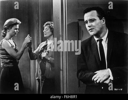 1962, Film Title: DAYS OF WINE AND ROSES, Director: BLAKE EDWARDS, Studio: WARNER, Pictured: BLAKE EDWARDS, JACK LEMMON. (Credit Image: SNAP) Stock Photo