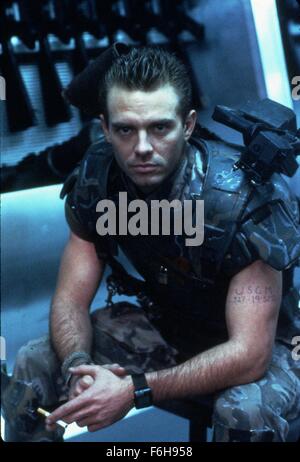 1986, Film Title: ALIENS, Director: JAMES CAMERON, Pictured: JAMES