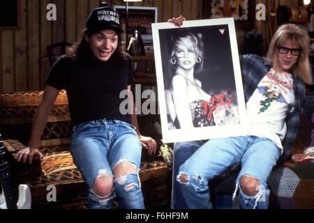 1992, Film Title: WAYNE'S WORLD, Director: PENELOPE SPHEERIS, Studio: PARAMOUNT, Pictured: DANA CARVEY, MIKE MYERS. (Credit Image: SNAP) Stock Photo