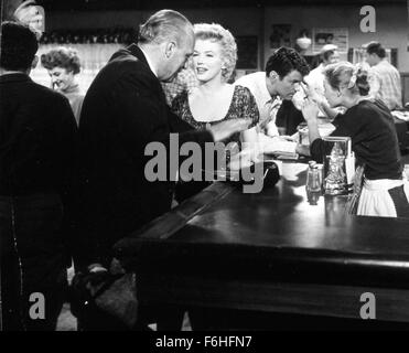 1956, Film Title: BUS STOP, Director: JOSHUA LOGAN, Studio: FOX, Pictured: JOSHUA LOGAN, MARILYN MONROE, MOVIE SET, DIRECTOR DIRECTS, BEHIND THE SCENES. (Credit Image: SNAP) Stock Photo