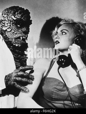 THE HIDEOUS SUN DEMON, Patricia Manning (far right), 1959 Stock Photo ...