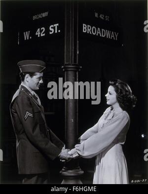 1945, Film Title: CLOCK, Director: VINCENTE MINNELLI, Studio: MGM, Pictured: ACCESSORIES, BROADWAY & 42ND STREET, JUDY GARLAND, VINCENTE MINNELLI, NEW YORK CITY, STREET SIGN. (Credit Image: SNAP) Stock Photo