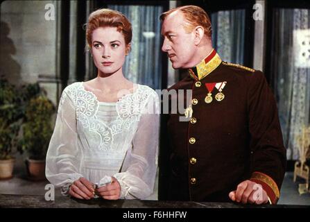 1956, Film Title: SWAN, Director: CHARLES VIDOR, Studio: MGM, Pictured: ALEC GUINNESS, GRACE KELLY. (Credit Image: SNAP) Stock Photo