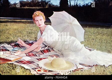 1956, Film Title: SWAN, Director: CHARLES VIDOR, Studio: MGM, Pictured: GRACE KELLY. (Credit Image: SNAP) Stock Photo