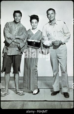 1956, Film Title: TEAHOUSE OF THE AUGUST MOON, Director: DANIEL MANN, Pictured: ASIAN MAKEUP, MARLON BRANDO, GLENN FORD, MICHIKO KYO. (Credit Image: SNAP) Stock Photo