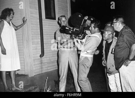 1963, Film Title: HUD, Director: MARTIN RITT, Studio: PARAMOUNT, Pictured: CREW, JAMES WONG HOWE, PATRICIA NEAL, PAUL NEWMAN. (Credit Image: SNAP) Stock Photo