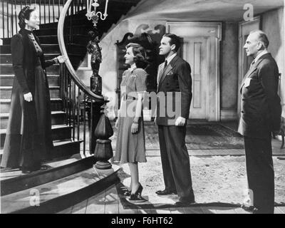 1939, Film Title: CAT AND THE CANARY, Director: ELLIOTT NUGENT, Studio: PARAMOUNT, Pictured: PAULETTE GODDARD, BOB HOPE, ELLIOTT NUGENT, GALE SONDERGAARD. (Credit Image: SNAP) Stock Photo